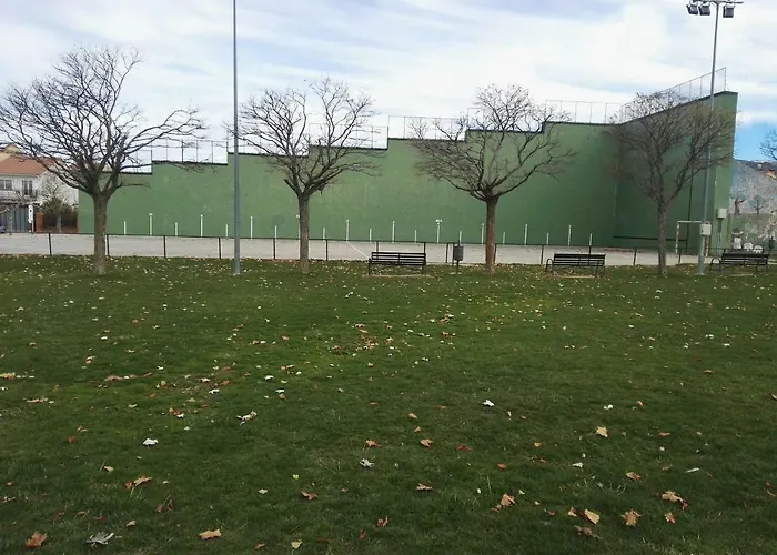 아파트 Pequeno Y Coqueto Piso En 리아사