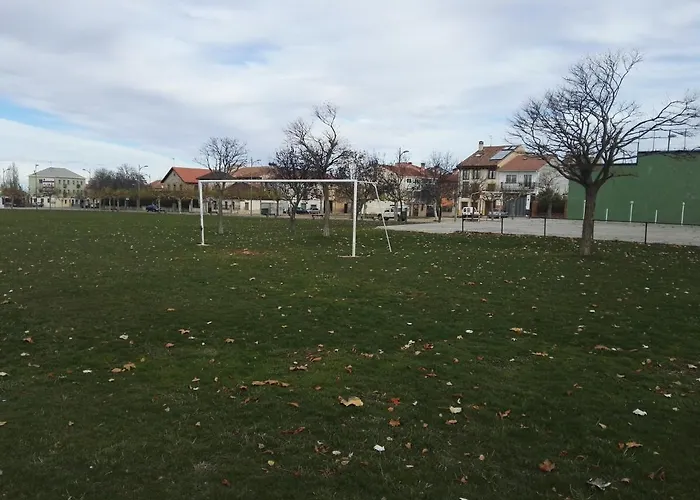 Pequeno Y Coqueto Piso En * Riaza